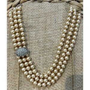 VTG Handknitted  3 Strand Large Faux Pearl Choker Necklace Magnetic Coquette